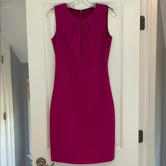 strapless open back dress Scallop Keyhole Sweater Dress – Elie Tahari main image 0